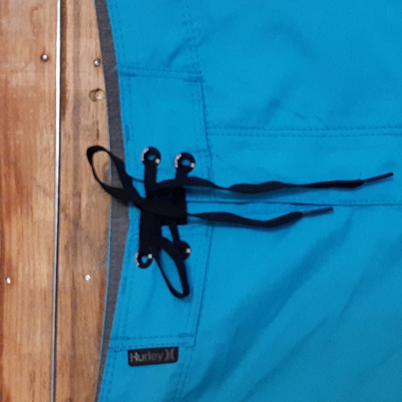 Hurley men's turquoise board shorts Size 29 - Picture 2 of 7